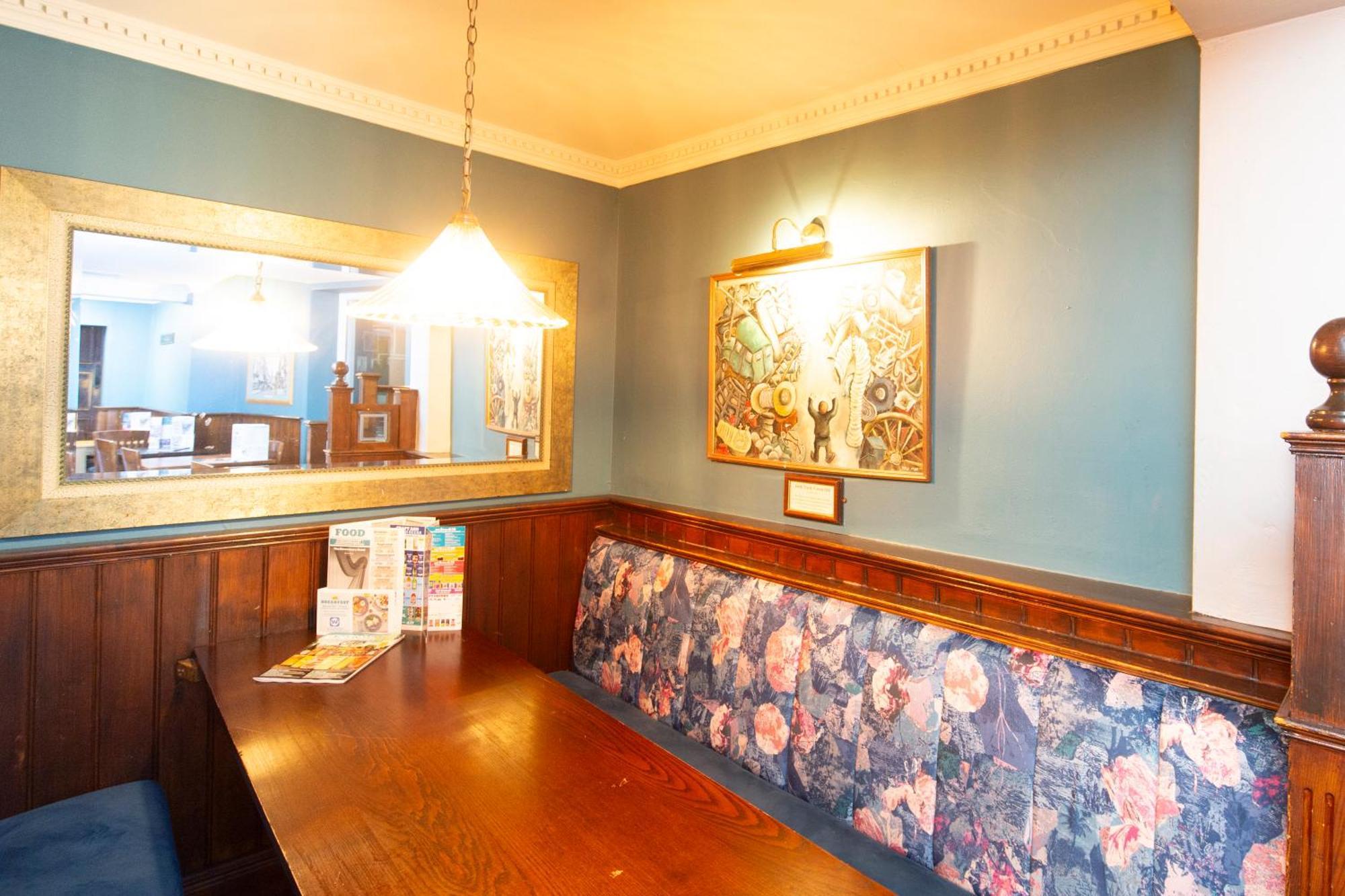 The Shrewsbury Hotel Wetherspoon Esterno foto