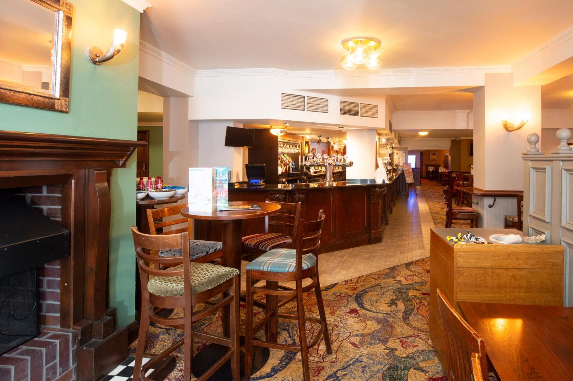 The Shrewsbury Hotel Wetherspoon Esterno foto