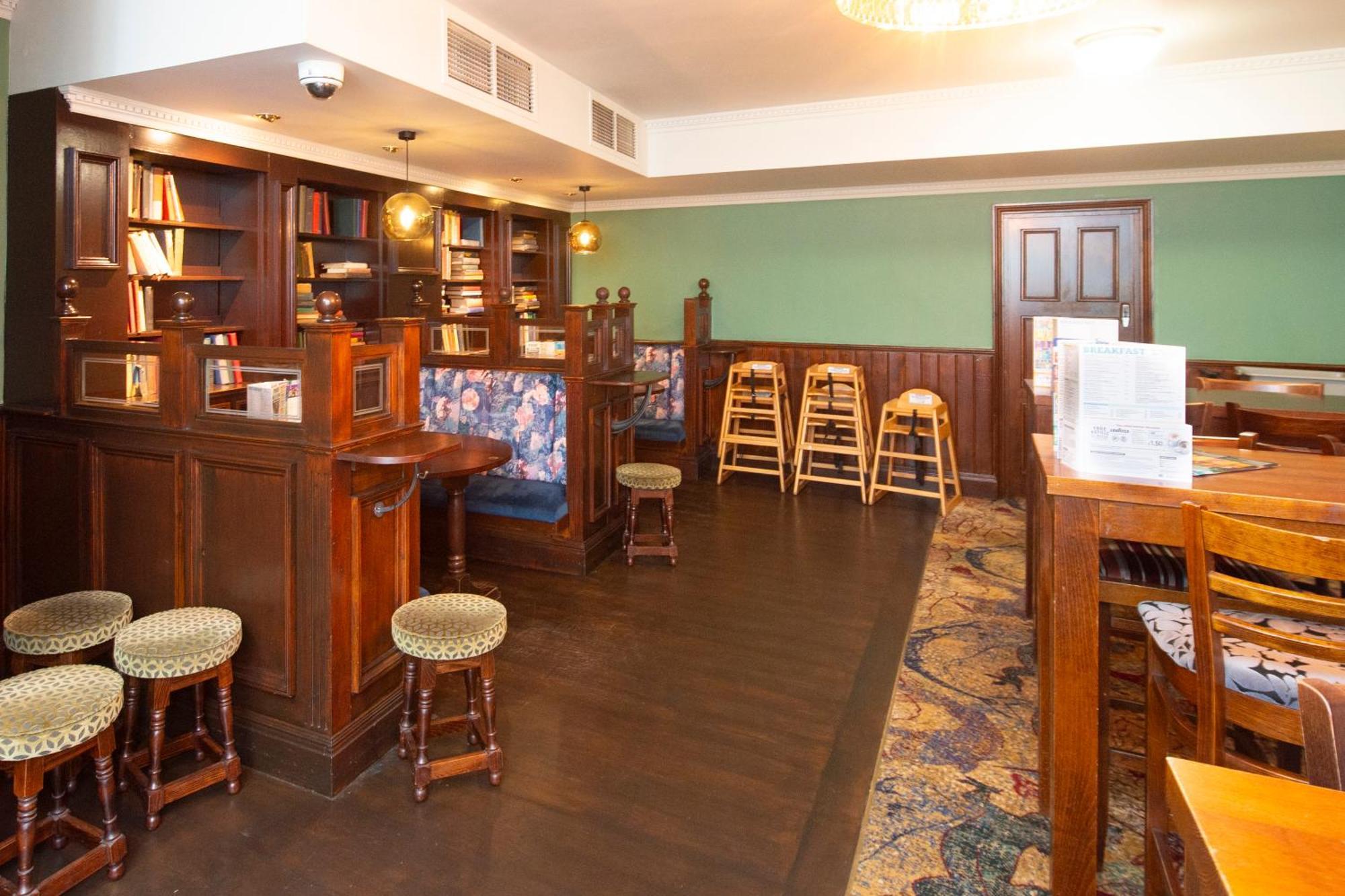 The Shrewsbury Hotel Wetherspoon Esterno foto