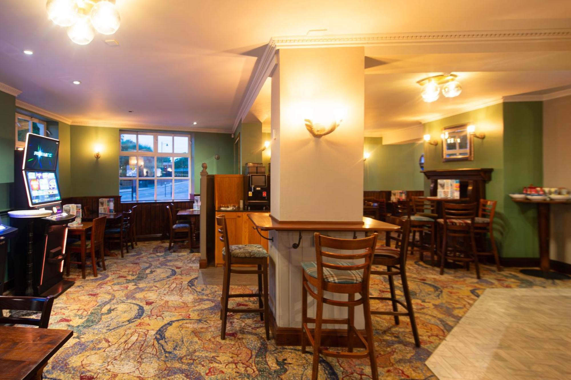 The Shrewsbury Hotel Wetherspoon Esterno foto