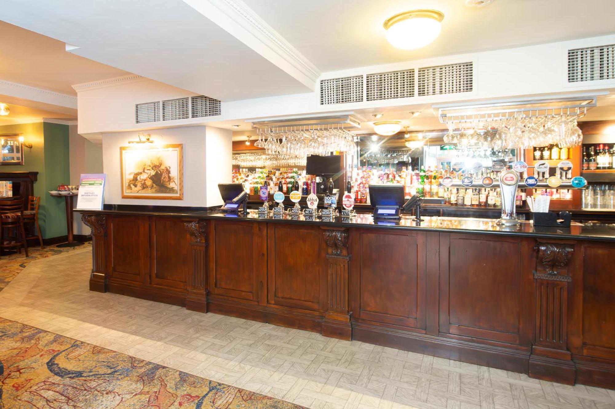 The Shrewsbury Hotel Wetherspoon Esterno foto